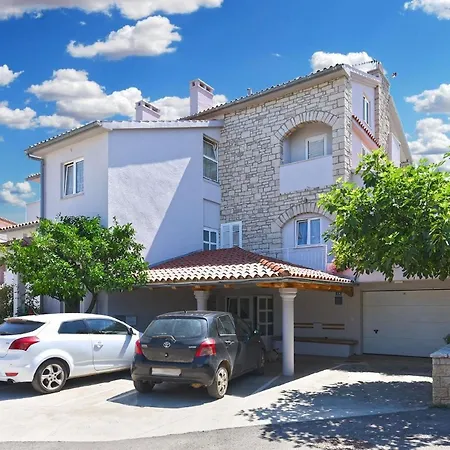 Apartamento Fuer 5 Personen Ca 48 Qm In Medulin, Istrien Suedkueste Von Istrien Medulin